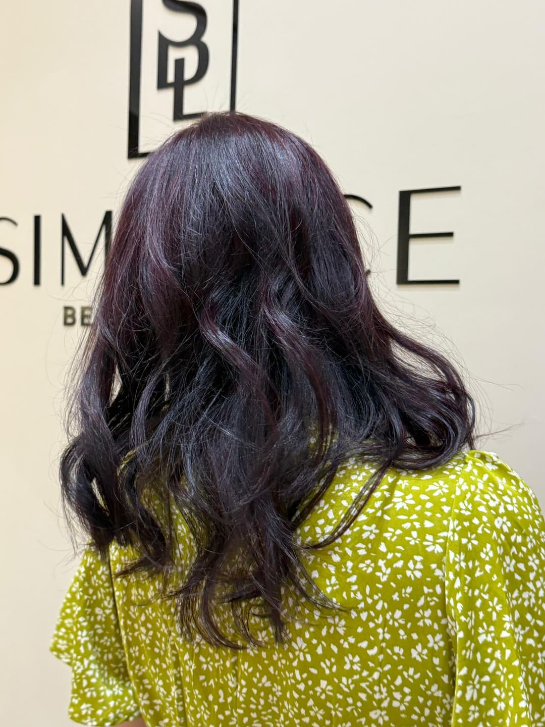 Burgundy colour, Simplice Beauty Lounge, Ras Al Khaimah