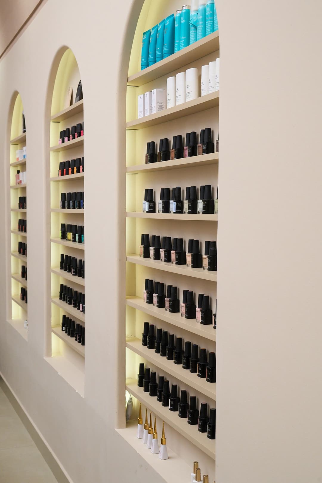 Arches in perspective, Simplice Beauty Lounge, Ras Al Khaimah