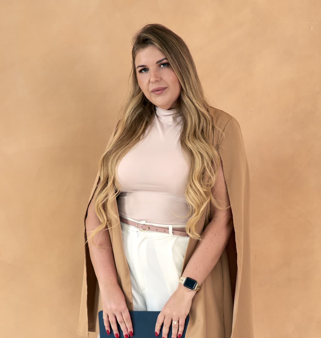 Portrait of Marijana Manojlovic, Simplice Beauty Trainings